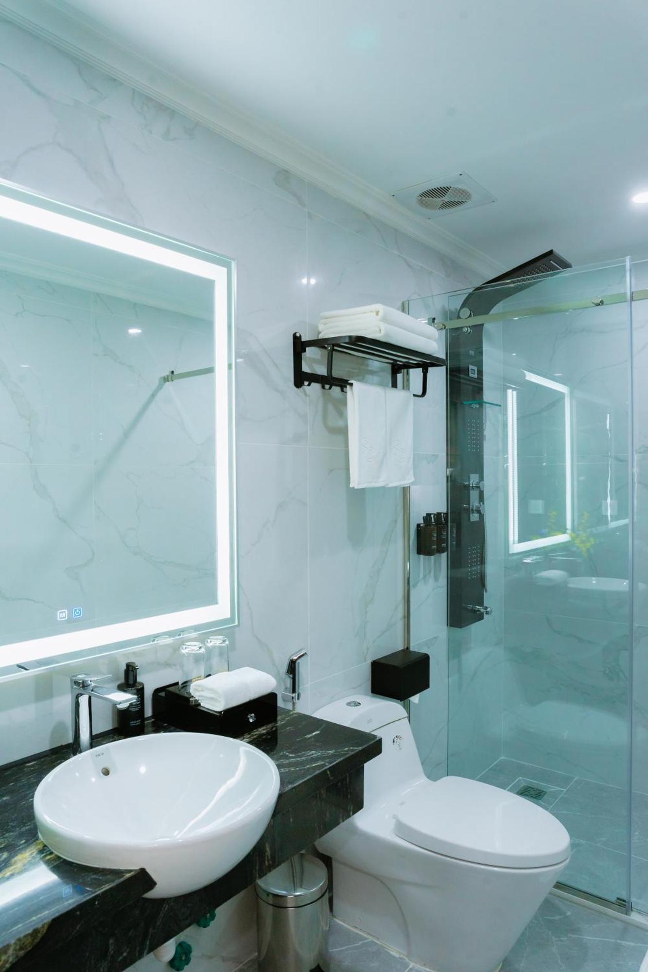 Sc Luxury Hotel Ha Long Bagian luar foto